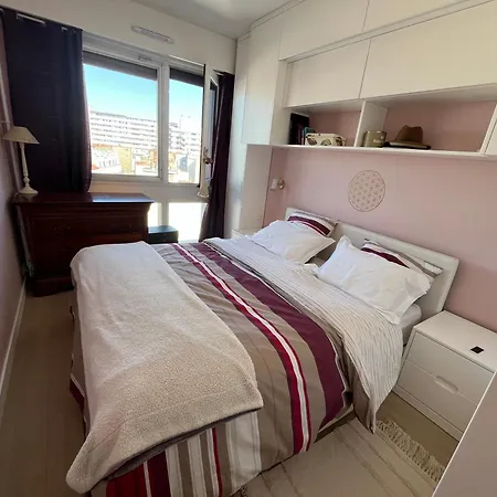 4-bed 12 Apartment